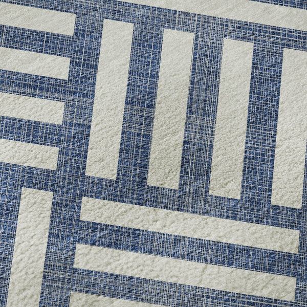 HomeRoots 8' Navy Blue Geometric Round Rug - Washable, UV Protected, Durable Design for High-Traffic Areas 652386