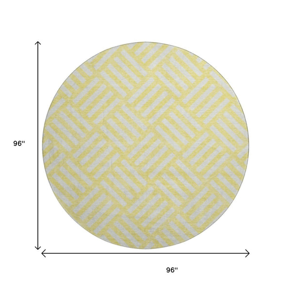 HomeRoots 8' Yellow And Ivory Geometric Round Rug - Washable, UV-Protected, Ideal for High-Traffic Spaces 652446
