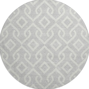 HomeRoots 8' Silver and Ivory Geometric Washable Round Rug - Durable, UV-Protected, Stain-Resistant Style 652584