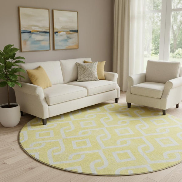 HomeRoots 8' Yellow and Ivory Geometric Round Rug - Washable, UV-Protected, Durable for High-Traffic Areas 652602