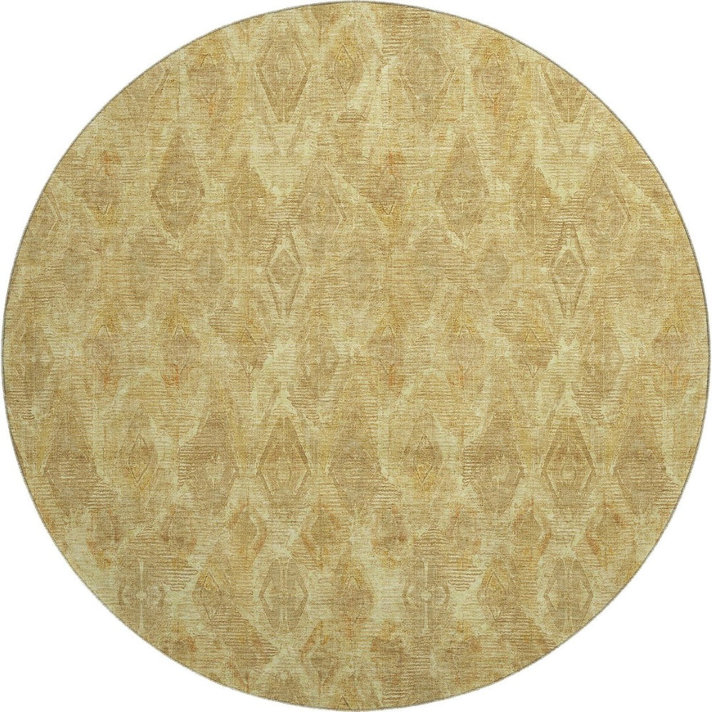 HomeRoots 8' Gold and Beige Diamond Washable Round Rug - Stain-Resistant, UV Protected, Perfect for Any Space! 652620