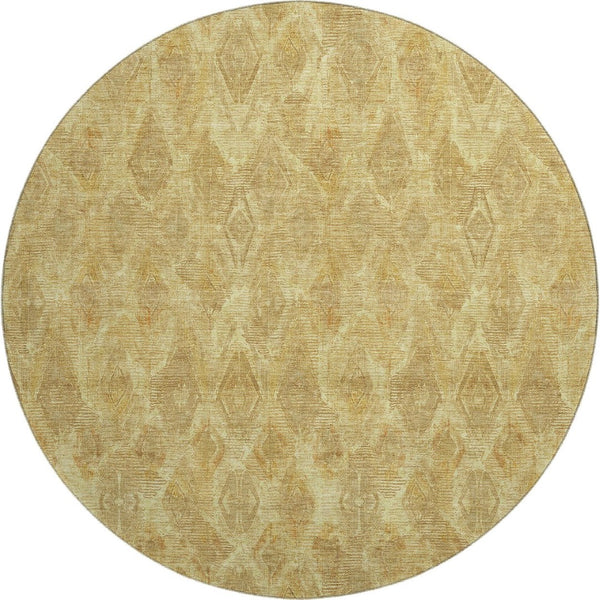 HomeRoots 8' Gold and Beige Diamond Washable Round Rug - Stain-Resistant, UV Protected, Perfect for Any Space! 652620
