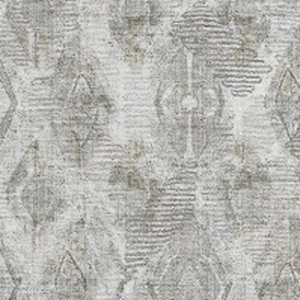 HomeRoots 5' Silver and Gray Diamond Area Rug - Washable, UV Protected, Stain-Resistant for High-Traffic Areas 652631