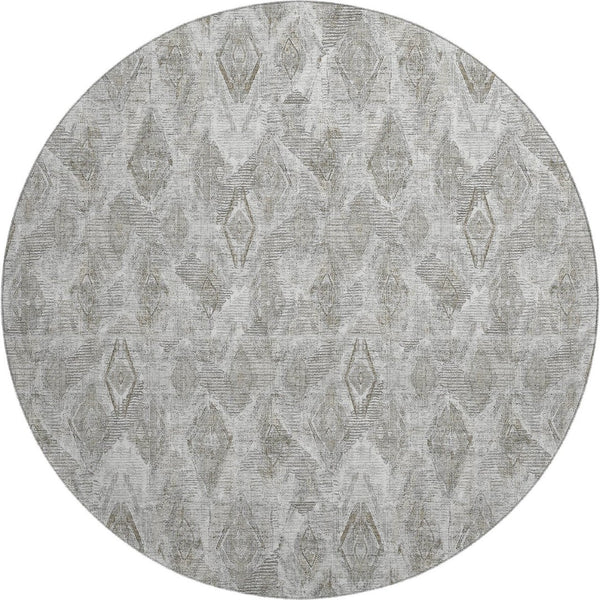 HomeRoots 8' Stylish Silver and Gray Diamond Washable Round Rug with UV Protection for Durable Living Spaces 652632