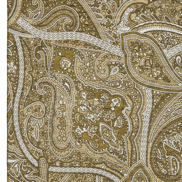 HomeRoots 5' Brown and Ivory Paisley Area Rug - Washable, UV Protected, Stain Resistant for Modern Living Spaces 652637