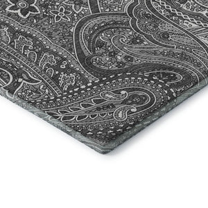 HomeRoots 8' Gray And Ivory Paisley Round Rug - Washable, UV Protected, Durable for Homes with Kids & Pets 652650