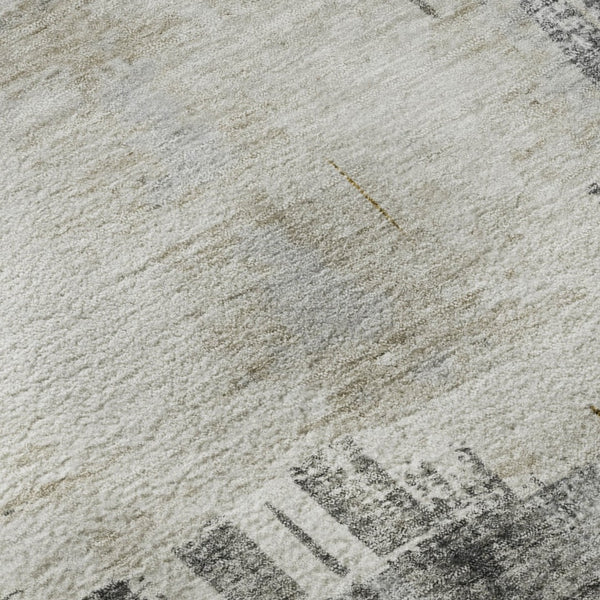 HomeRoots 8' Gray Gold and Ivory Abstract Washable Round Rug – Durable, Stylish, UV-Protected for Easy Care! 652698