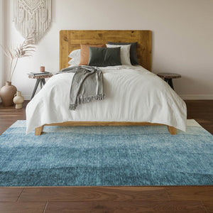 HomeRoots 8' X 10' Blue Ombre Area Rug - Washable, Stain-Resistant, UV-Protected for Indoor and Outdoor Use 652717