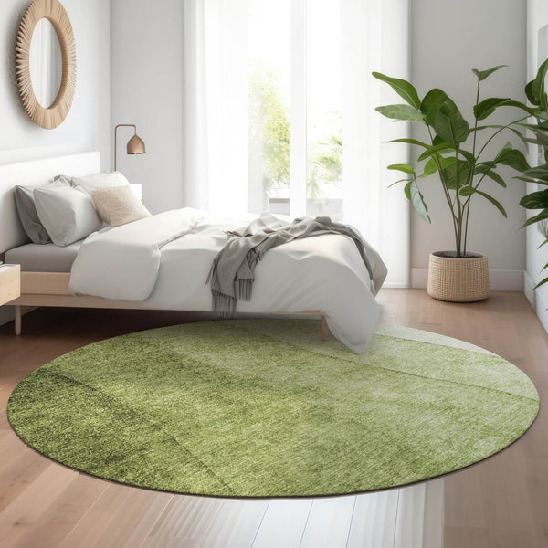 HomeRoots 8' Olive Green to Ivory Ombre Round Rug - Soft, Durable, UV-Protected for High-Traffic Spaces 652734