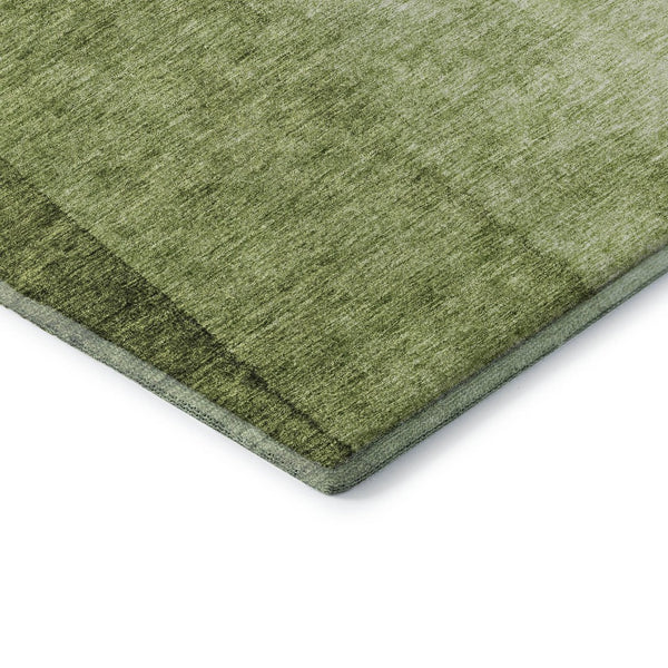 HomeRoots 8' Olive Green to Ivory Ombre Round Rug - Soft, Durable, UV-Protected for High-Traffic Spaces 652734