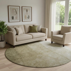HomeRoots 8' Taupe and Beige Ombre Round Rug – Stylish, Washable, UV-Protected with Stain Resistance for All Spaces 652758