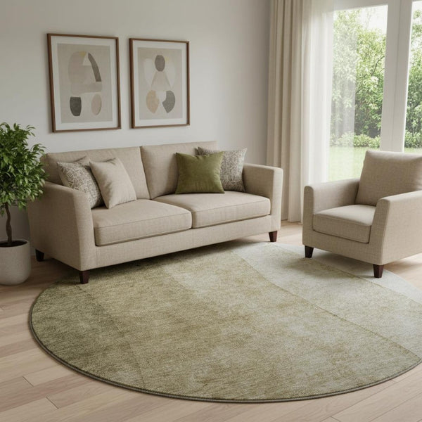 HomeRoots 8' Taupe and Beige Ombre Round Rug – Stylish, Washable, UV-Protected with Stain Resistance for All Spaces 652758