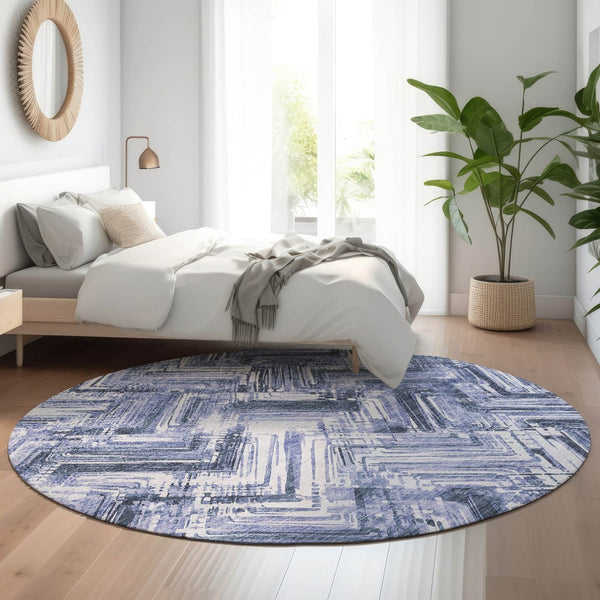 HomeRoots 8' Blue And Ivory Chevron Round Rug - Stylish, Washable, UV-Protected for High-Traffic Areas! 652884