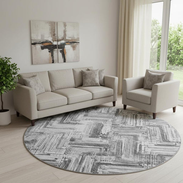 HomeRoots 8' Gray and Ivory Chevron Round Rug - Washable, UV Protected, Durable, Perfect for High-Traffic Areas 652896