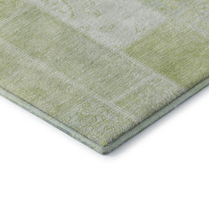 HomeRoots 8' Artichoke Green & Ivory Patchwork Round Rug - Washable, Stain Resistant & UV Protected Design 652908