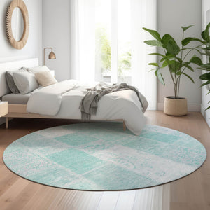 HomeRoots 8' Aqua and Ivory Patchwork Round Rug - Durable, Stain-Resistant, UV-Protected for Homes & Decor 652914