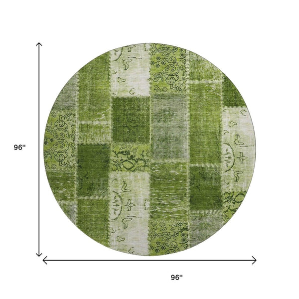 HomeRoots 8' Olive Green and Ivory Patchwork Round Rug - Washable, UV Protected, Stain Resistant for Durability! 652938