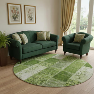 HomeRoots 8' Olive Green and Ivory Patchwork Round Rug - Washable, UV Protected, Stain Resistant for Durability! 652938