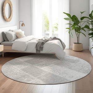 HomeRoots 8' Stylish Silver and Ivory Patchwork Washable Round Rug with UV Protection for Family Spaces 652962