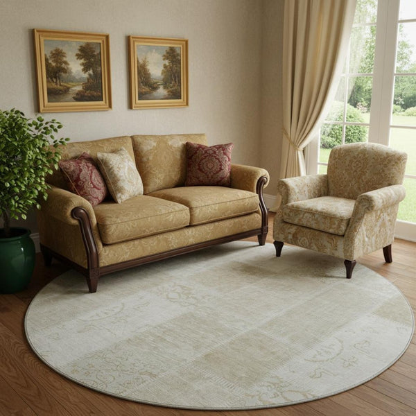 HomeRoots 8' Taupe and Ivory Patchwork Round Rug - Durable, Washable, UV-Protected - Stylish Home Essential! 652974