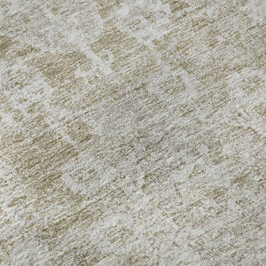 HomeRoots 8' Beige And Ivory Floral Washable Round Rug - Stylish, Durable, UV-Protected for Family Spaces! 653179