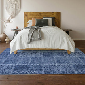HomeRoots 8' X 10' Navy Blue & Ivory Washable Area Rug with UV Protection - Durable, Stylish, Easy Care Decor 653252