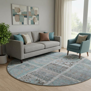HomeRoots 8' Teal and Beige Round Patchwork Rug - Washable, UV Protected, Stain Resistant for Stylish Spaces 653257