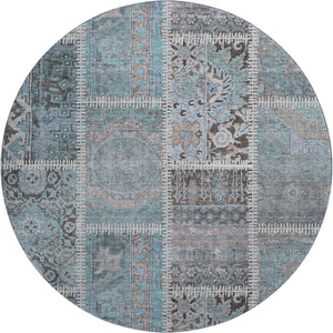 HomeRoots 8' Teal and Beige Round Patchwork Rug - Washable, UV Protected, Stain Resistant for Stylish Spaces 653257