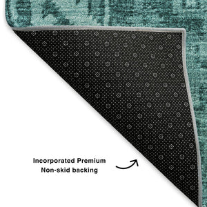 HomeRoots 8' X 10' Turquoise And Aqua Patchwork Area Rug - Stain Resistant, UV Protected, Easy Care Design 653270