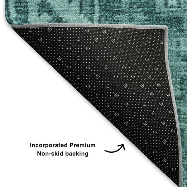 HomeRoots 8' X 10' Turquoise And Aqua Patchwork Area Rug - Stain Resistant, UV Protected, Easy Care Design 653270