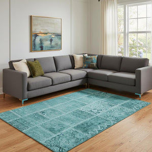 HomeRoots 8' X 10' Turquoise And Aqua Patchwork Area Rug - Stain Resistant, UV Protected, Easy Care Design 653270