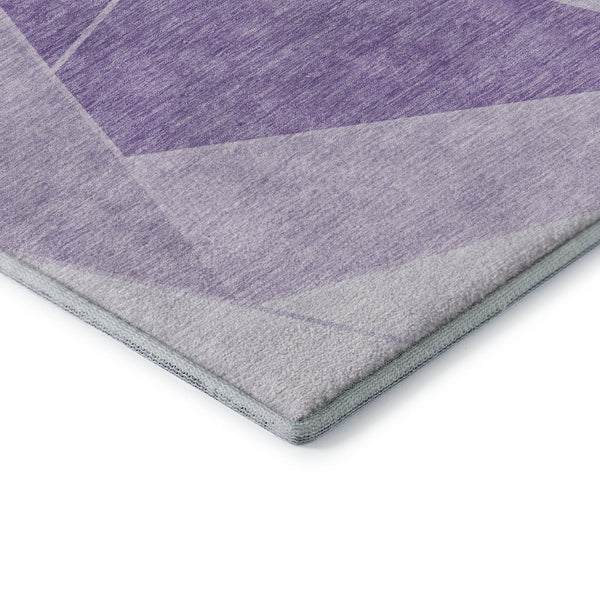 HomeRoots 8' Lilac and Ivory Geometric Washable Round Rug - Stain Resistant, UV Protected, Durable Design 653317