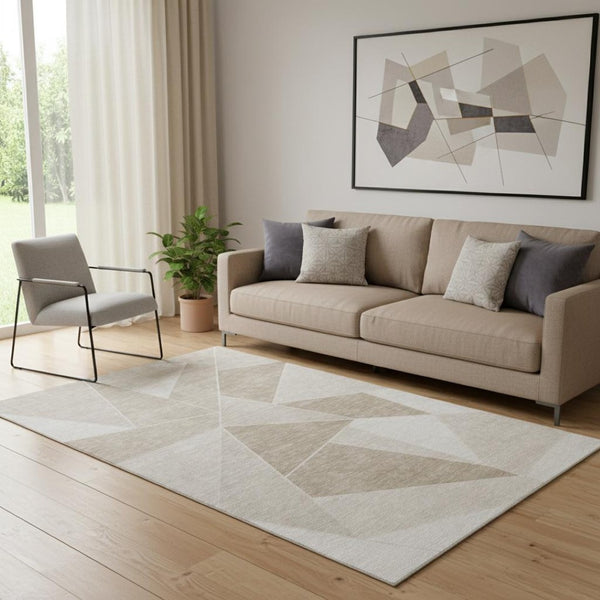 HomeRoots 5' X 8' Taupe & Ivory Geometric Area Rug – Washable, UV Protected, Stain Resistant for High-Traffic Use 653340