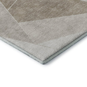 HomeRoots 8' Taupe and Ivory Geometric Round Rug - Durable, Washable, UV Protected for Modern Homes & Spaces 653341