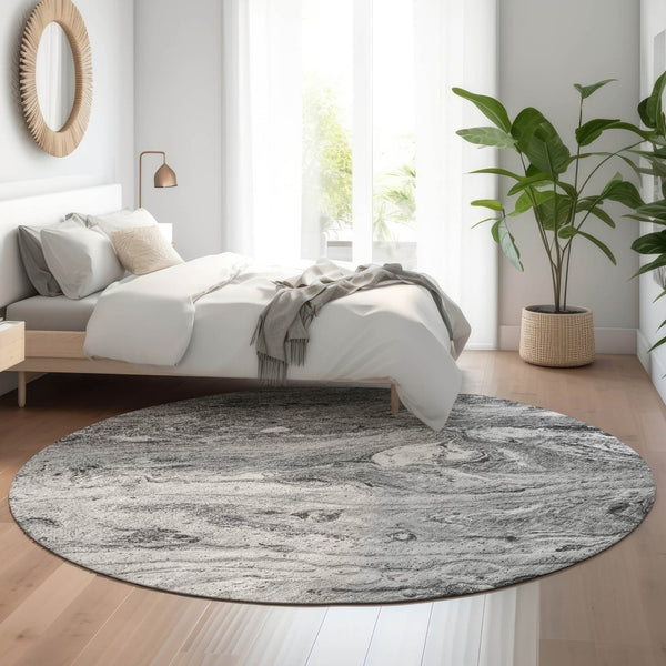 HomeRoots 8' Gray and Ivory Abstract Round Rug – Washable, UV Protected, Modern Design for Busy Homes 653449