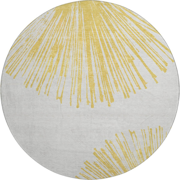 HomeRoots 8' Gold and Ivory Round Rug - Abstract Design, Washable, Stain-Resistant, UV Protected for Homes 653539