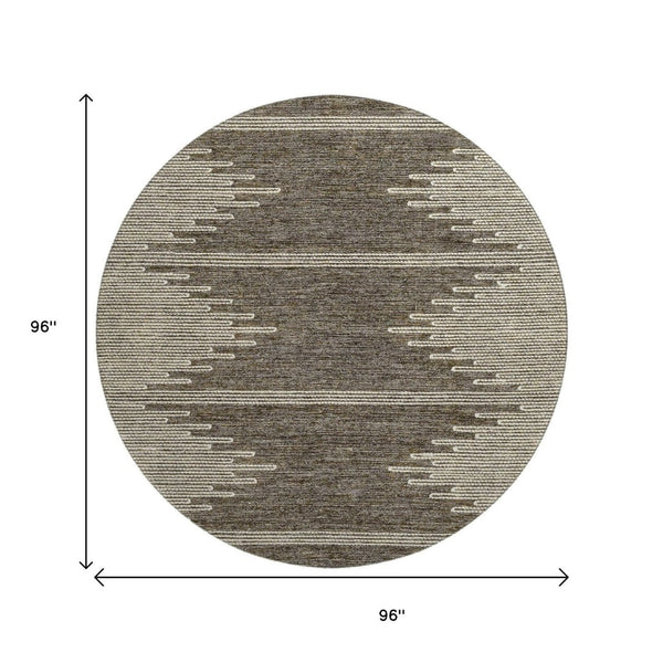HomeRoots 8' Coffee and Ivory Abstract Round Rug - Washable, UV Protected, Stylish, Durable for Homes & Patios 653680