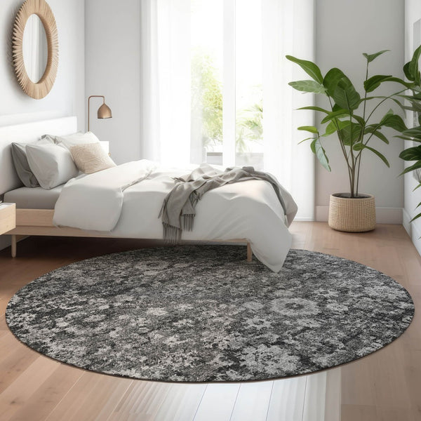 HomeRoots 8' Gray and Ivory Oriental Round Rug - Washable, Stain-Resistant with UV Protection for Homes 653776