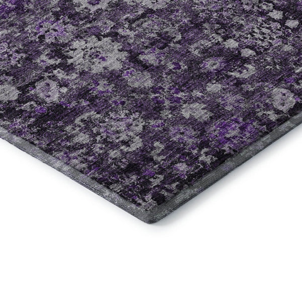 HomeRoots 8' Purple and Ivory Oriental Round Rug - Washable, UV Protected, Durable for Homes with Kids & Pets 653788
