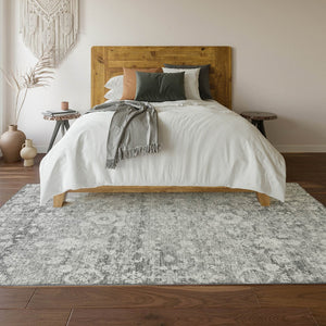 HomeRoots 5' X 8' Silver and Gray Oriental Area Rug – Washable, UV Protected, Stain-Resistant for Busy Homes! 653793