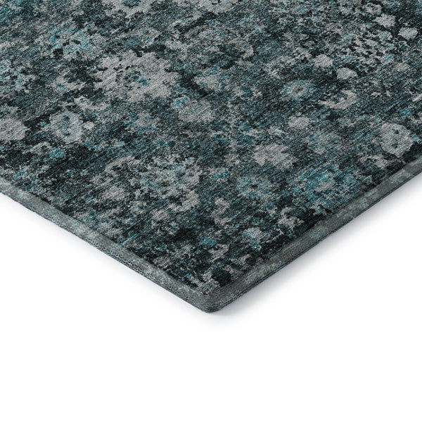 HomeRoots 8' Teal and Aqua Oriental Round Rug - Durable, Washable, UV-Protected, Perfect for Busy Homes! 653800