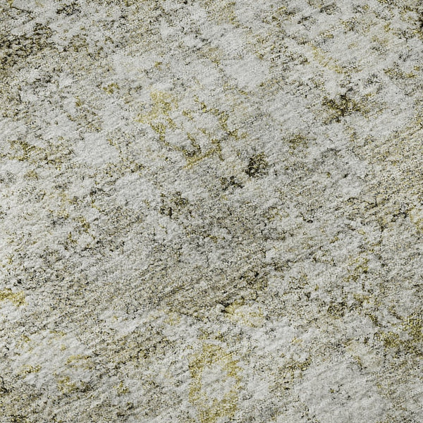 HomeRoots 5' X 8' Elegant Taupe Ivory Gold Washable Oriental Area Rug - Stain Resistant & UV Protected! 653805