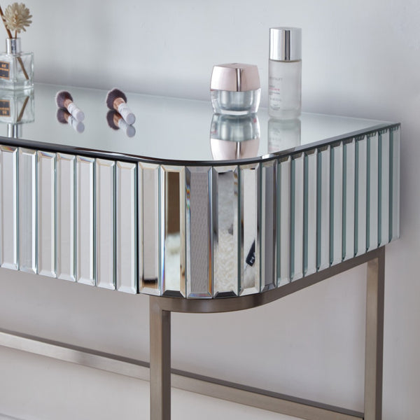 HomeRoots 39" Elegant Silver Mirrored Vanity Table with Two Drawers - Chic Storage Solutions for Any Space 653858