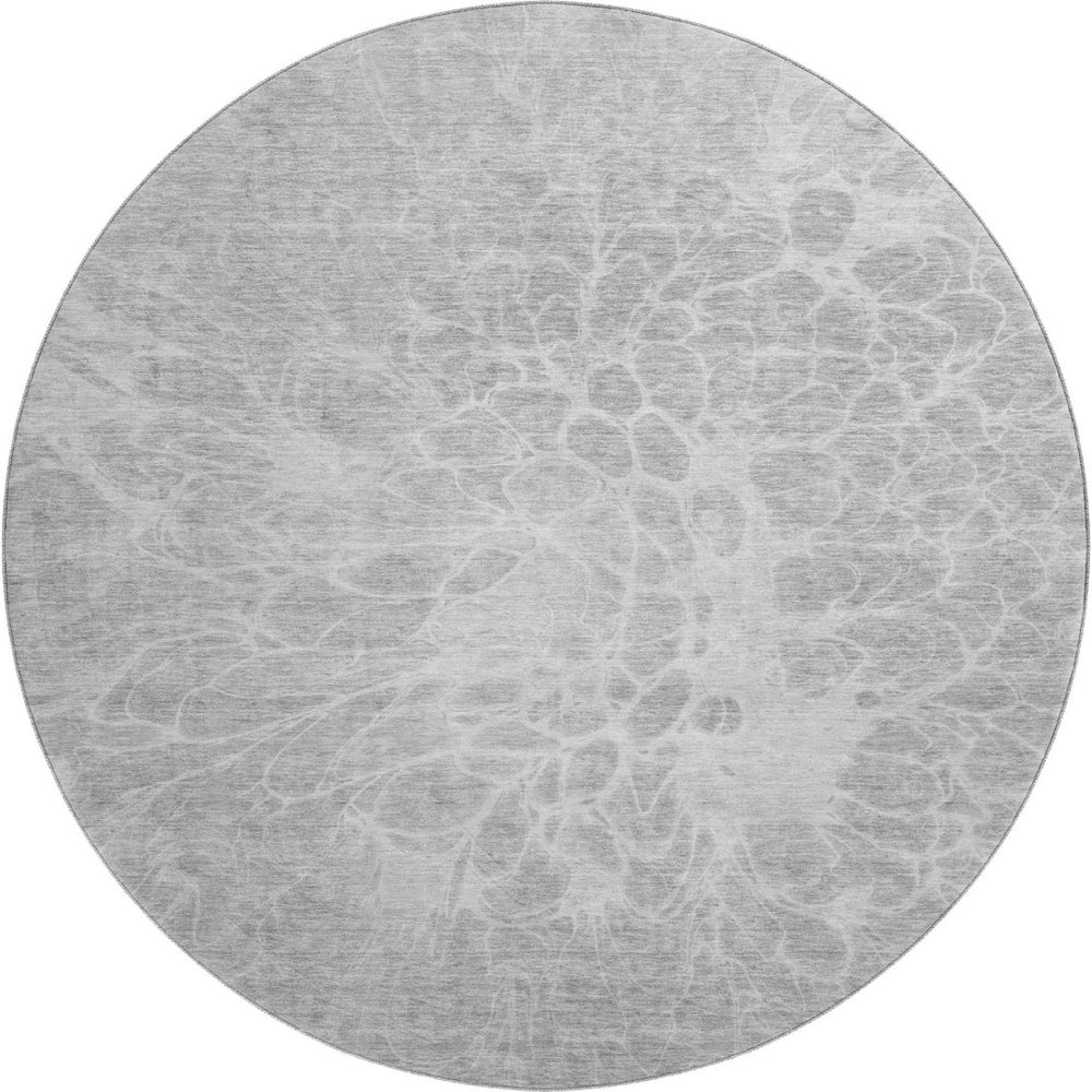 HomeRoots 8' Elegant Silver and Gray Abstract Washable Round Rug with UV Protection for High-Traffic Areas 654617