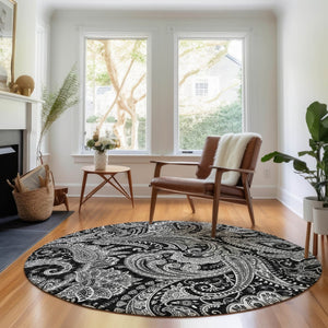 HomeRoots 8' Black And Ivory Paisley Round Rug – Washable, UV Protected, Stain-Resistant, Perfect for Pets! 654635
