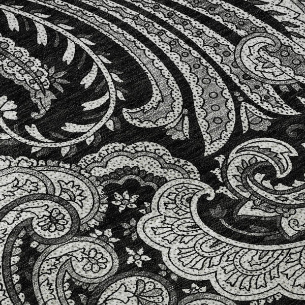 HomeRoots 8' Black And Ivory Paisley Round Rug – Washable, UV Protected, Stain-Resistant, Perfect for Pets! 654635