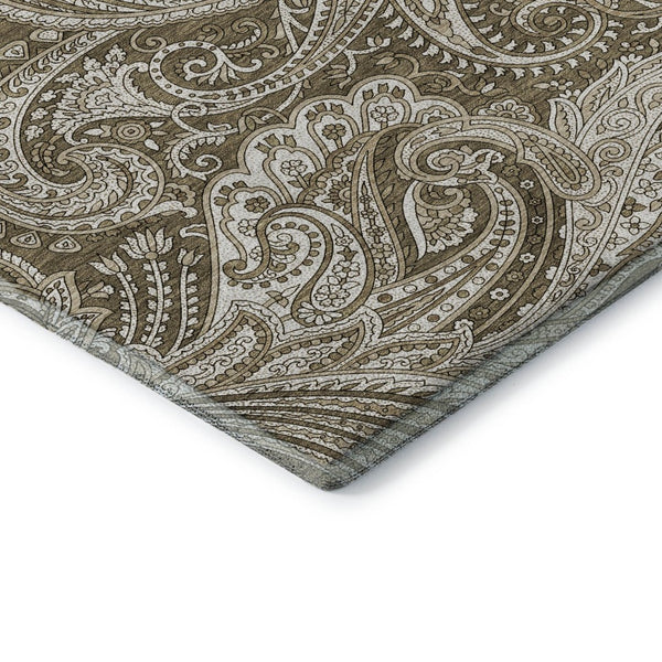 HomeRoots 8' Chocolate and Ivory Paisley Round Rug - Washable, UV Protected, Stain Resistant for Every Home 654647