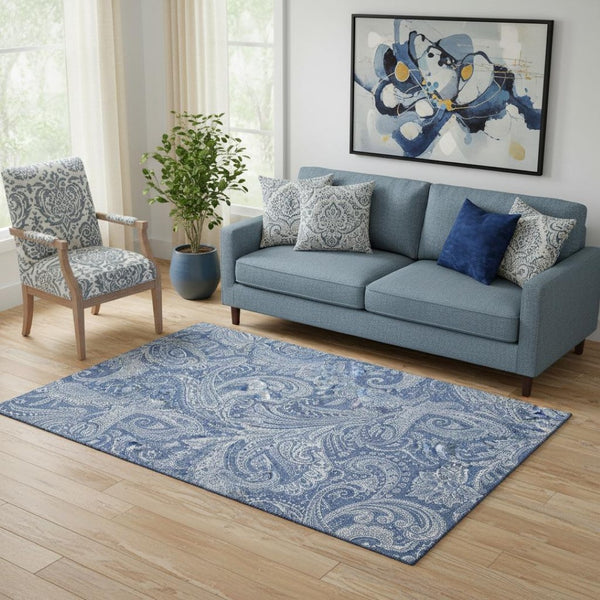 HomeRoots 5' Navy Blue & Ivory Paisley Area Rug - Washable, UV Protected, Stain Resistant for Busy Homes 654670