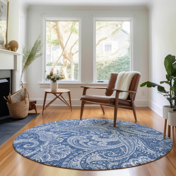 HomeRoots 8' Navy Blue and Ivory Paisley Round Rug - Washable, UV Protected, Ideal for High-Traffic Areas 654671