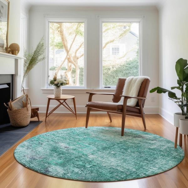 HomeRoots 8' Teal and Ivory Abstract Washable Round Rug - Durable, Stain-Resistant with UV Protection for All Spaces 654769
